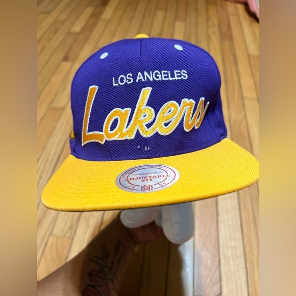 Los Angeles Lakers Vintage mitchell and ness SnapBack Cap Hat Wool NWOT FLAW - Picture 1 of 8